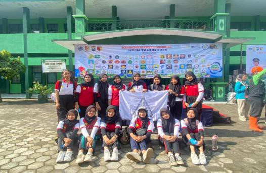 bersih-lingkungan-himabio1 bersih-lingkungan-himabio1